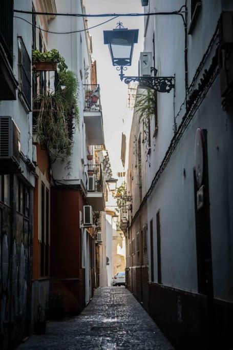 Apartament Imperial Center Seville New Management Since April Экстерьер фото